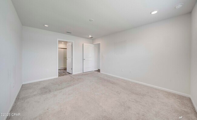 Building Photo - 335 Highbrook Rd