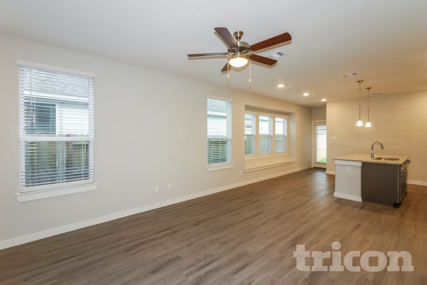Building Photo - 2414 Cohorn Trl