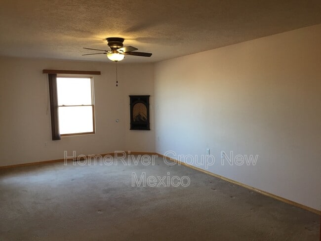 Building Photo - 828 Kipuka Dr NW