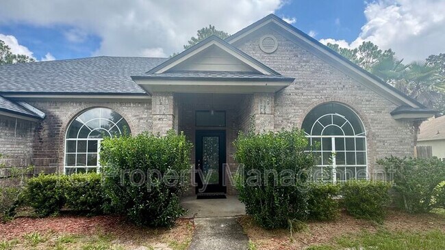 Building Photo - 8943 Country Bend Cir N