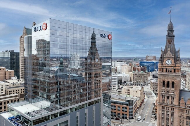 Building Photo - 2201 S 900 E