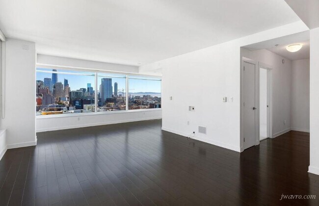 Building Photo - 1160 Mission St