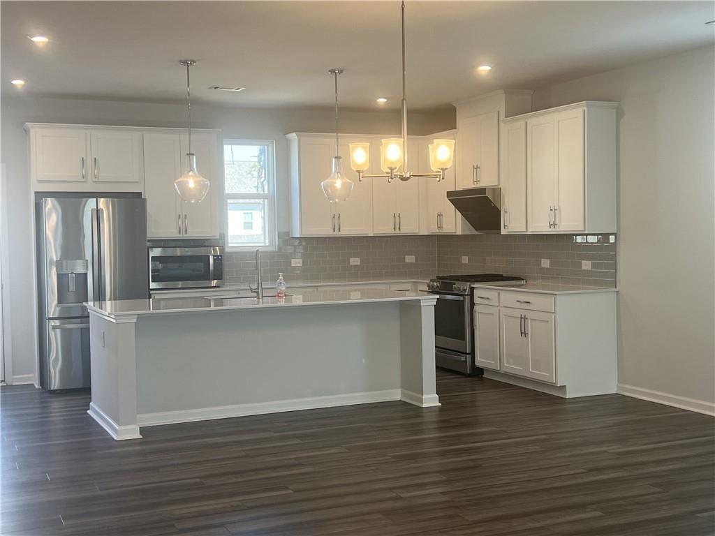 Building Photo - 2520 Whistler Wy