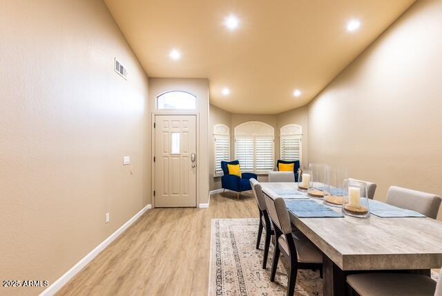 Building Photo - 4421 E Lone Cactus Dr