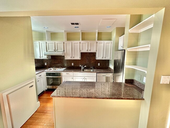Building Photo - JUST RENOVATED - Astonishing Adams Morgan ...