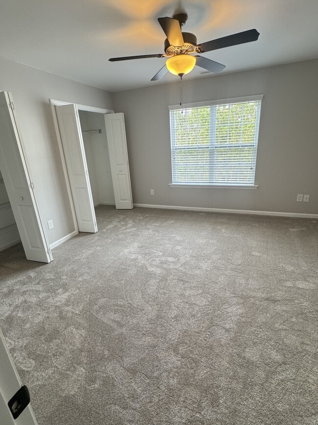 Building Photo - 617 Rockland Dr