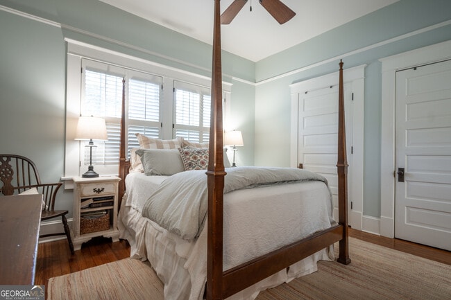 Building Photo - 290 Milledge Cir