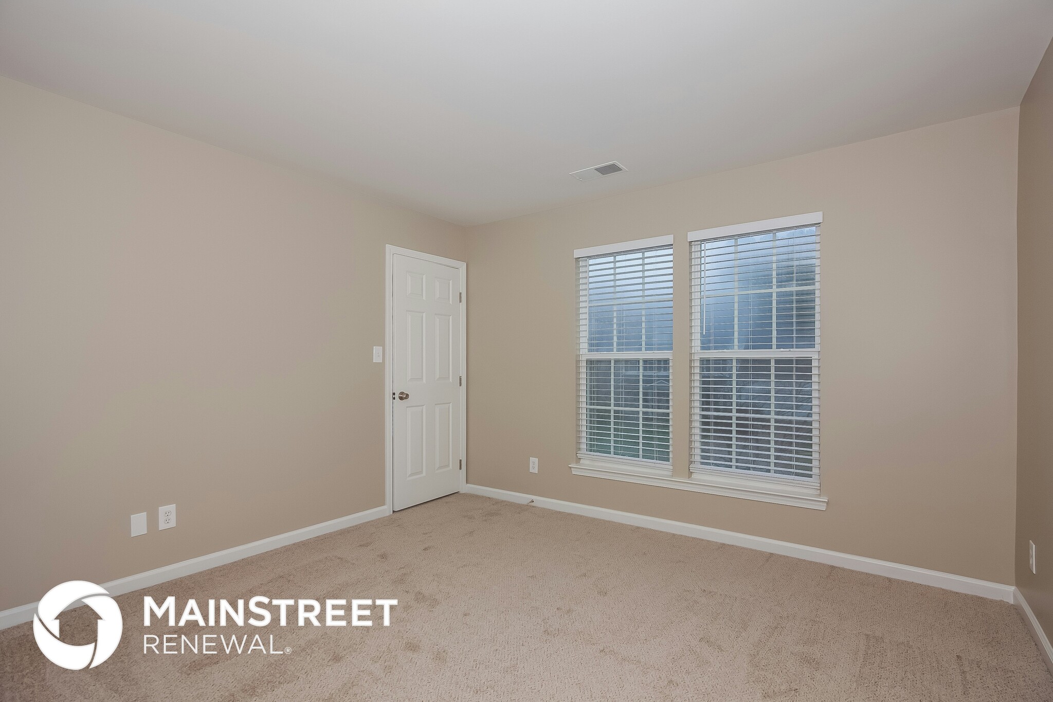 Building Photo - 5039 Sunburst Ln