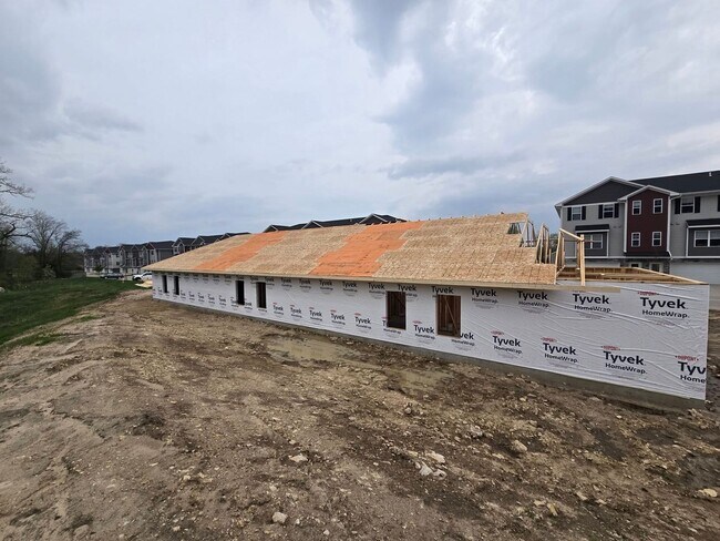 Building Photo - Pre-Leasing Now: Buffalo Ridge Townhomes | 2 Bed, 2 Bath, Attached Garage