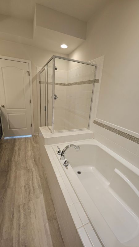 Building Photo - 9072 Fox Stream Way