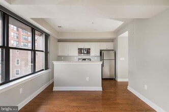 Building Photo - 125 N 4th St