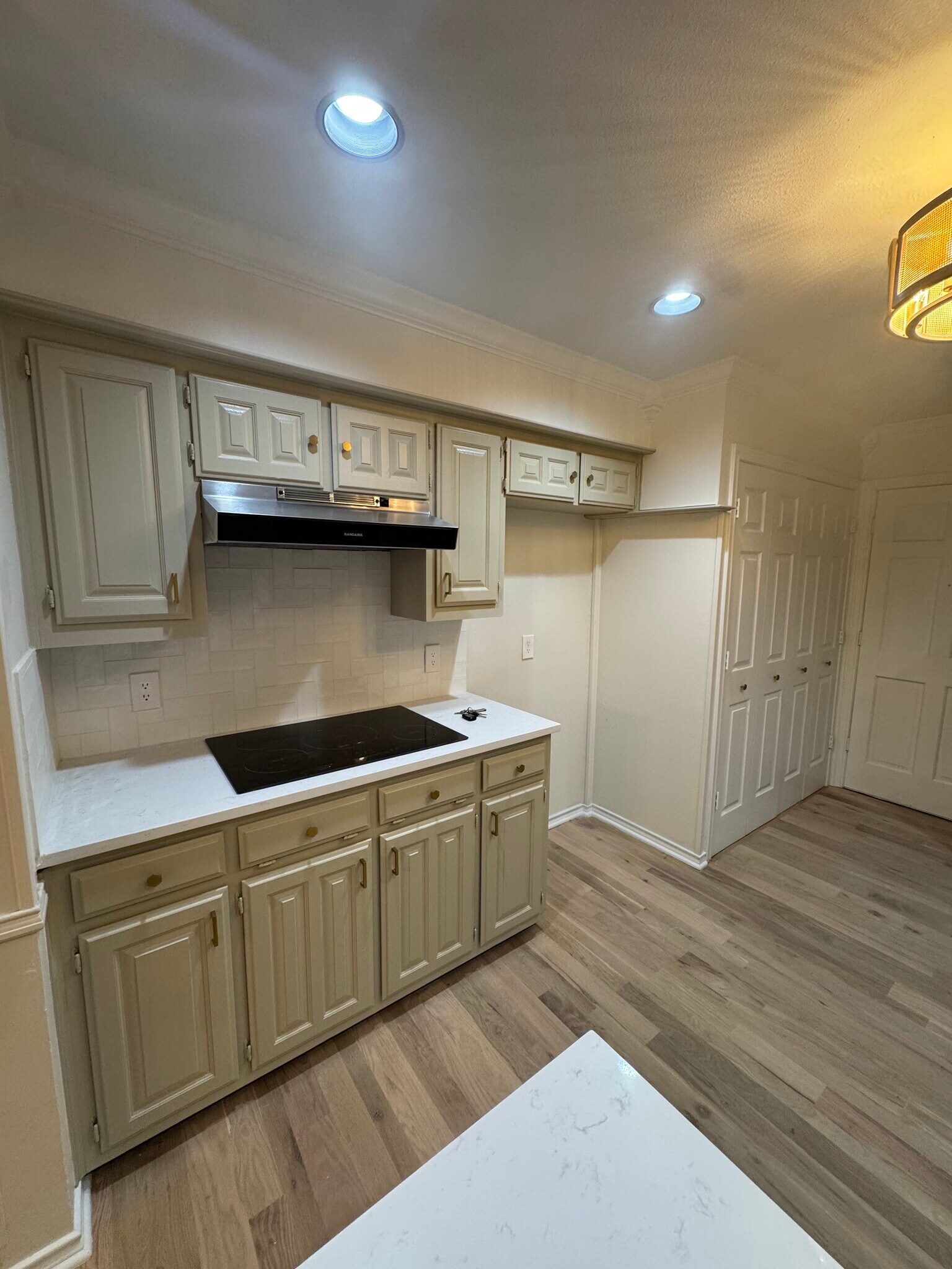 Building Photo - 3123 Bourbon Street Cir
