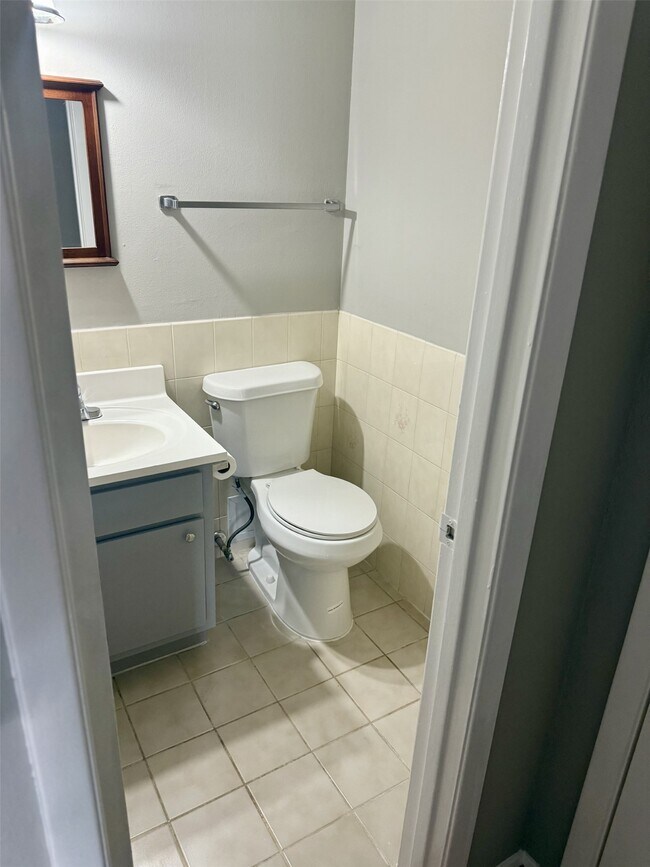 Building Photo - 10326 Cook Rd