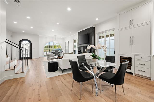 Building Photo - 2955 Sunset Blvd
