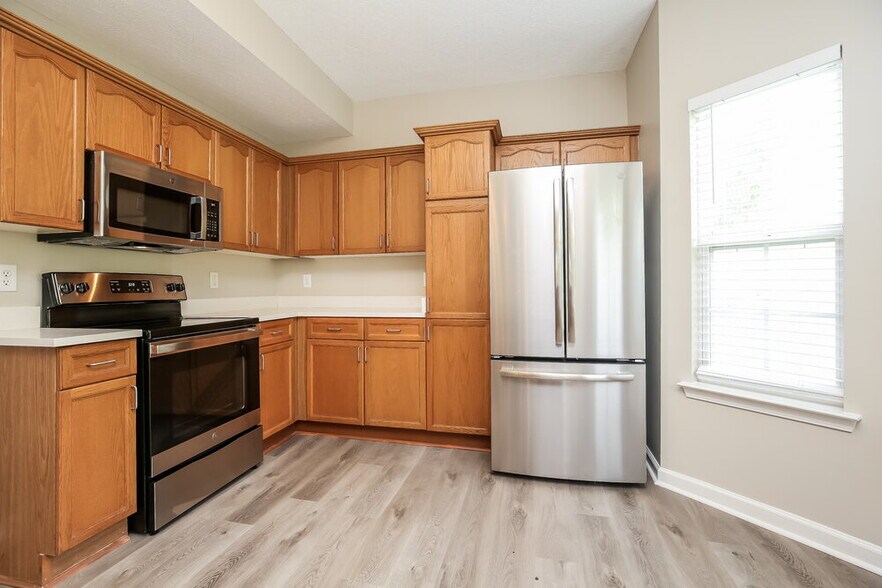 Building Photo - 7898 Rainey Dr