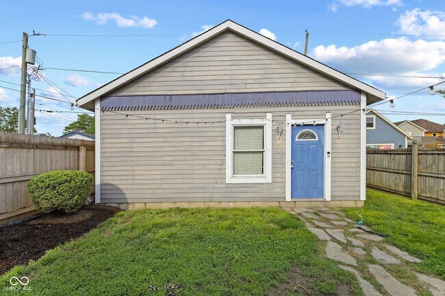 Building Photo - 820 N California St