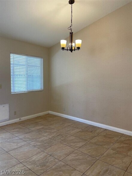 Building Photo - 5905 April Ln