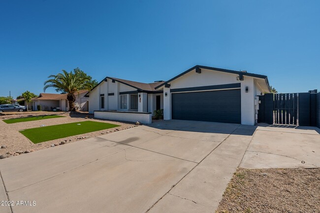 Primary Photo - 16649 N 46th Ln
