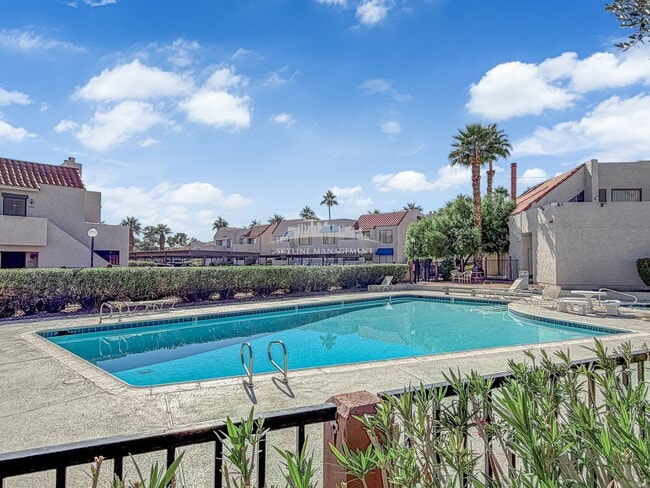 Building Photo - 4380 Gannet Cir