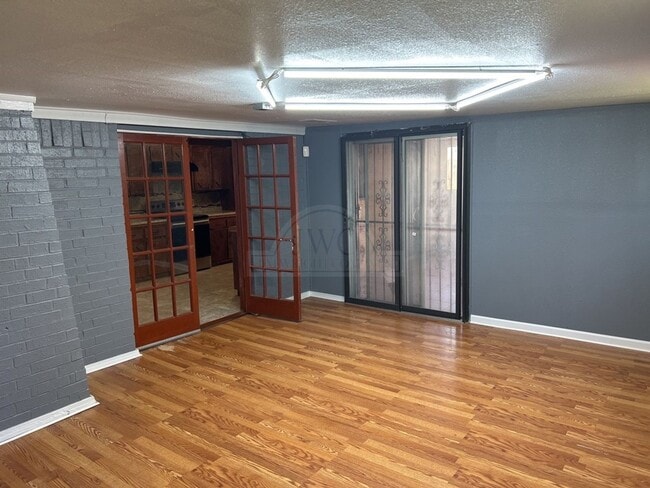 Building Photo - **2 weeks Free Rent***2310 Zinnia Court, K...