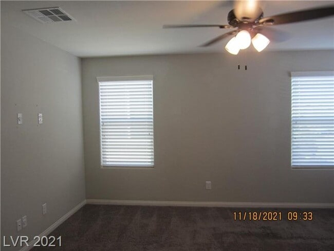 Building Photo - Beautiful 3 Bedrooms/3 Full baths, with bedroom downstairs