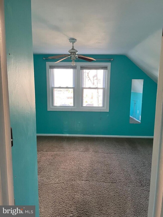 Building Photo - 4021 Locust St