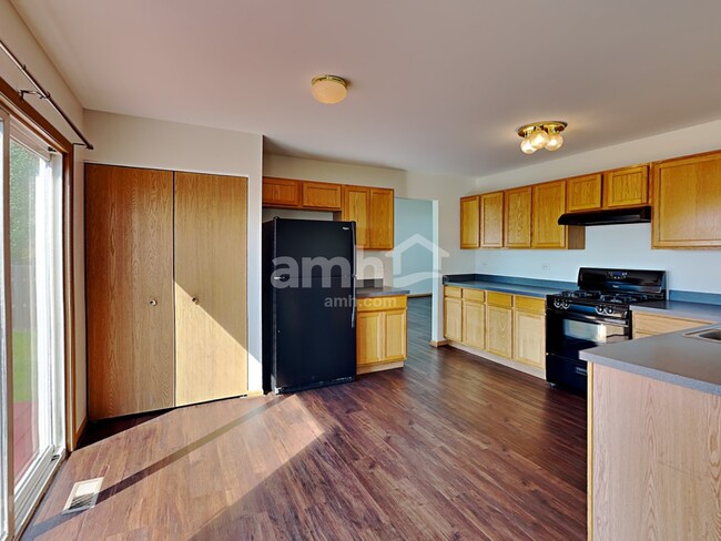 Building Photo - 20501 Kingsbrook Drive