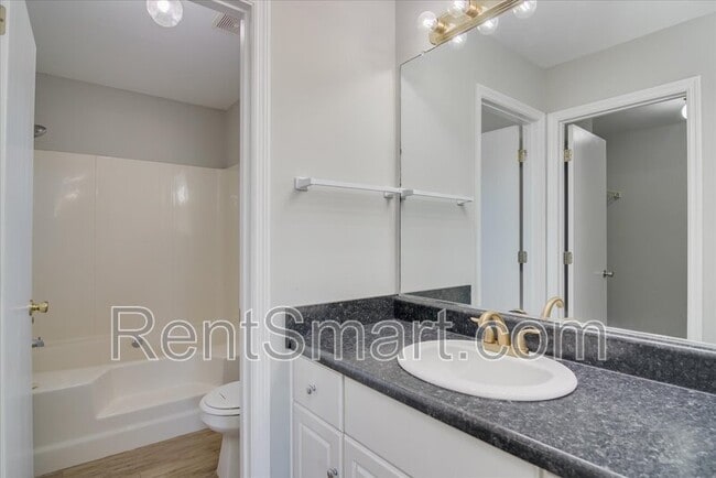 Building Photo - 3312 Cobblestone Ct