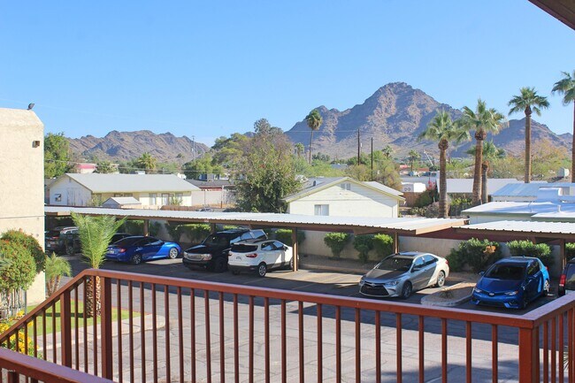 Building Photo - 1602 E Ocotillo Rd