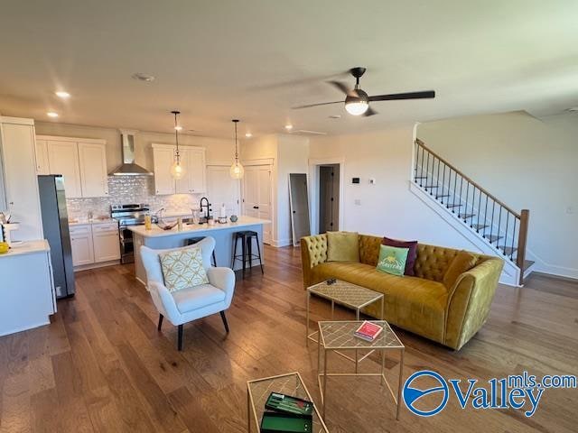 Building Photo - 695 Town Madison Blvd