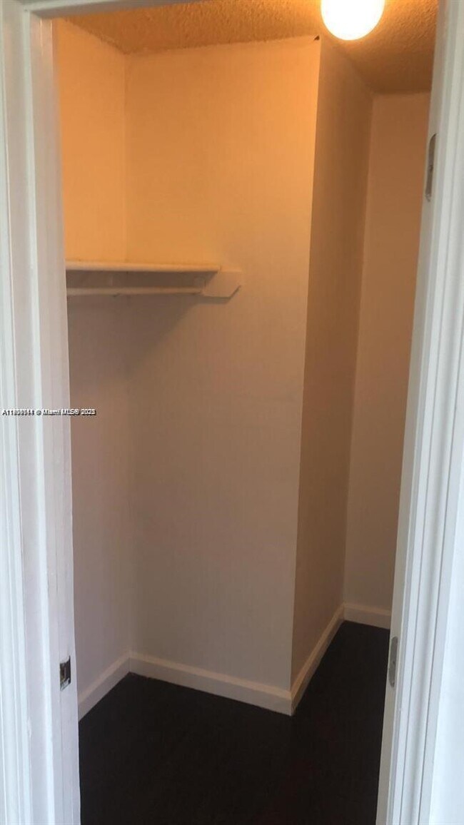 Building Photo - 494 NW 165th St