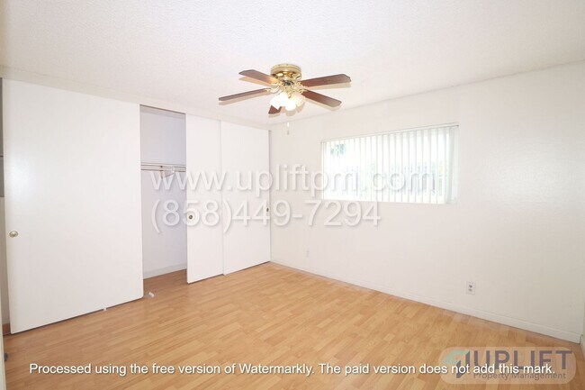 Building Photo - 4 bed, 2 Bath Home With Fenced Yard and attached 2 Car Garage