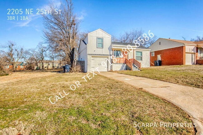 Building Photo - 2205 NE 25th St