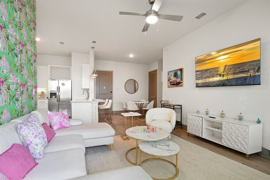 Building Photo - 8890 Founders Square Dr