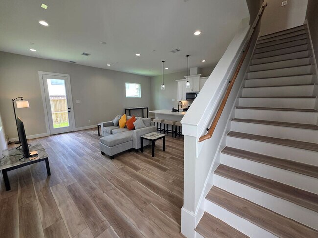 Building Photo - 8326 Curry Rd