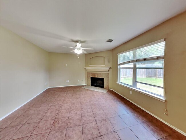 Building Photo - 631 Gateship Dr