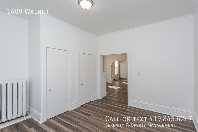 Building Photo - 1609 Walnut-