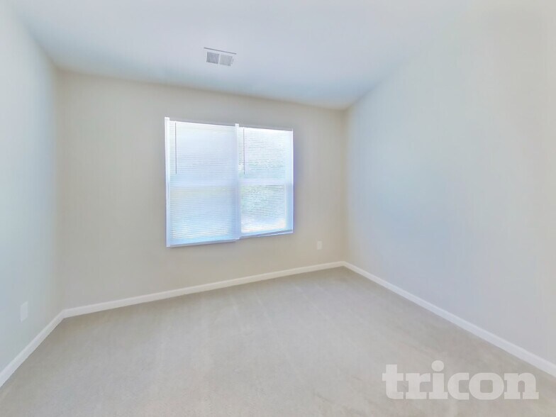 Building Photo - 4600 Montelena Dr