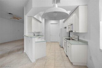 Building Photo - 6010 Jonathans Bay Cir