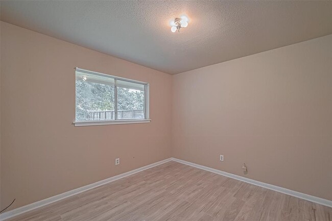 Building Photo - 10518 Saber Ct