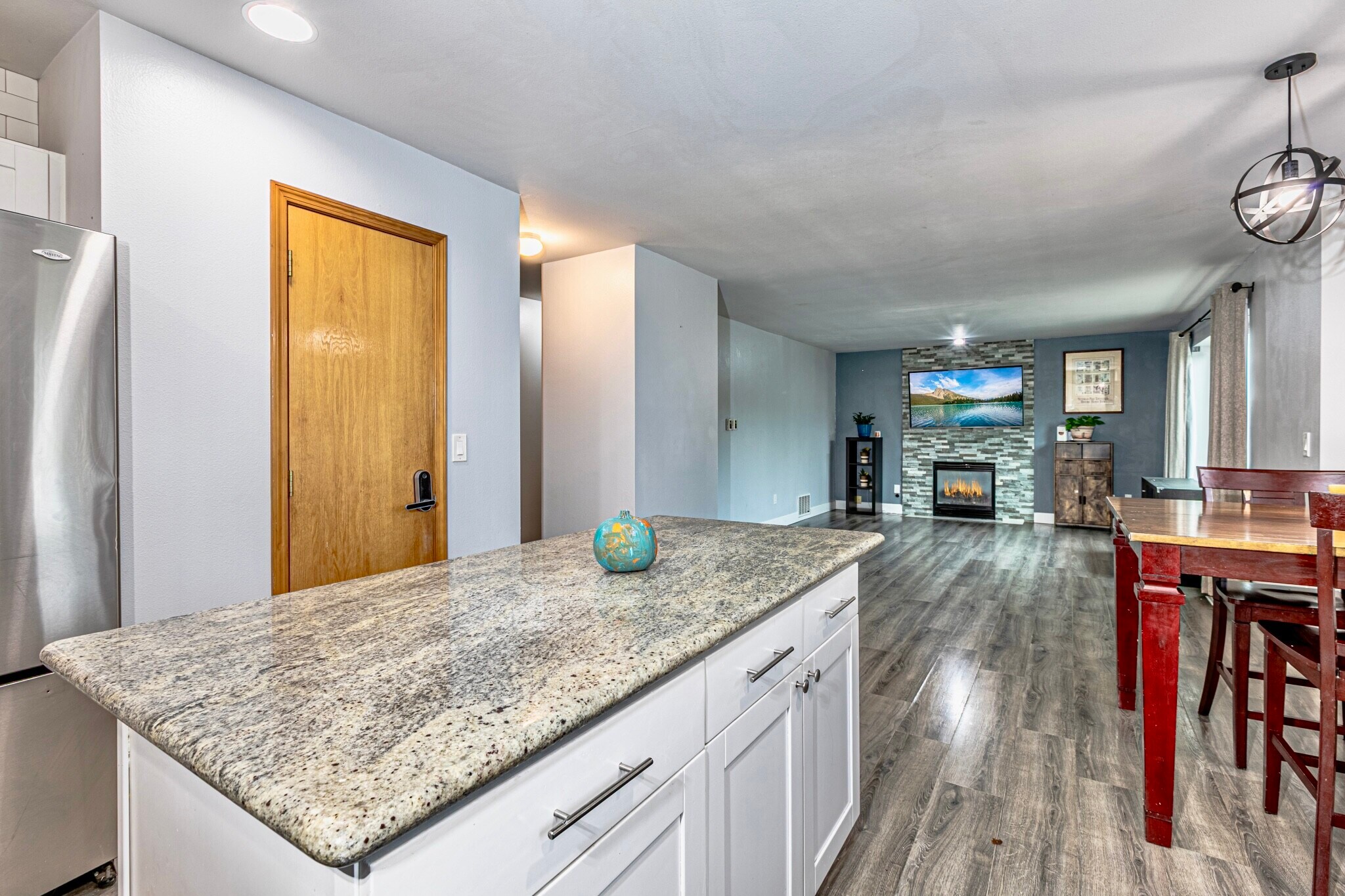 Building Photo - 4601 Nassau Ave NE