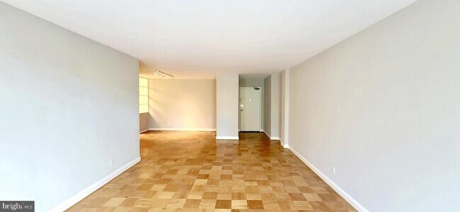 Building Photo - 4977 Battery Ln