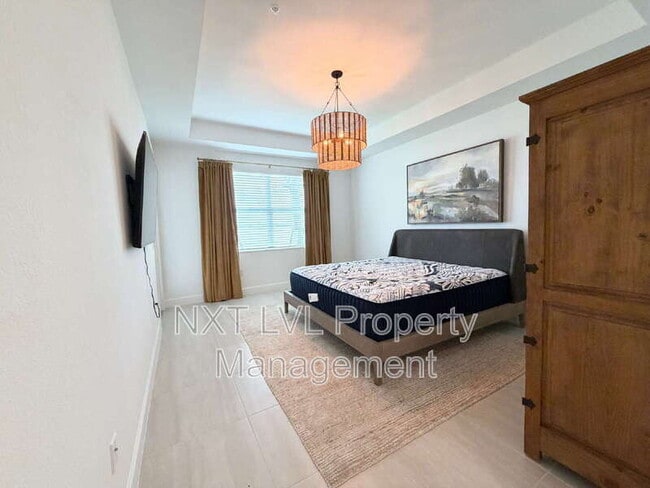 Building Photo - 16570 Ridgeview Cir