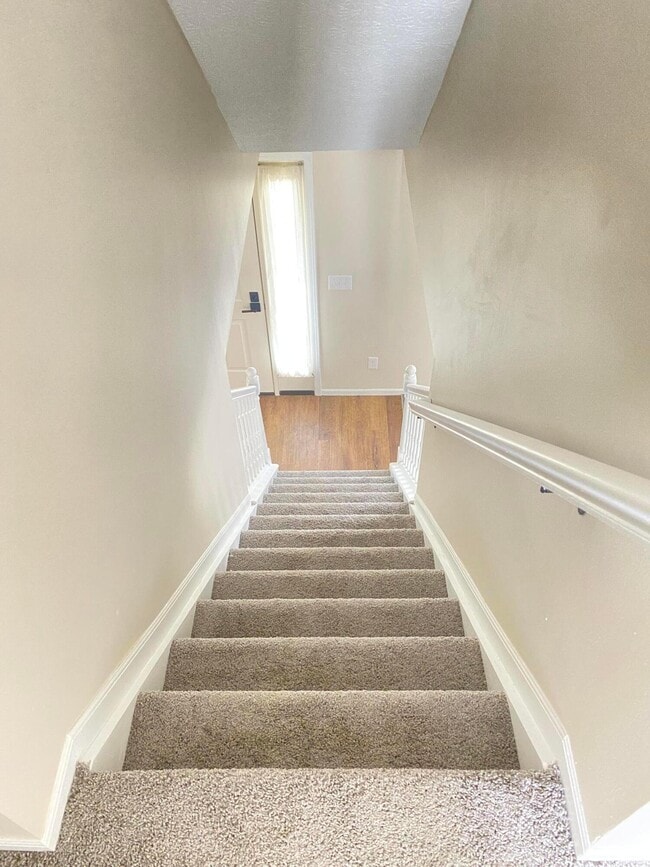 Building Photo - 6089 Pirthshire St