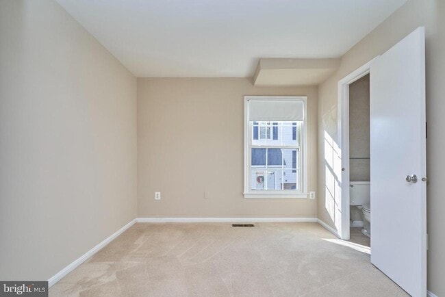 Building Photo - 8038 Sleepy View Ln