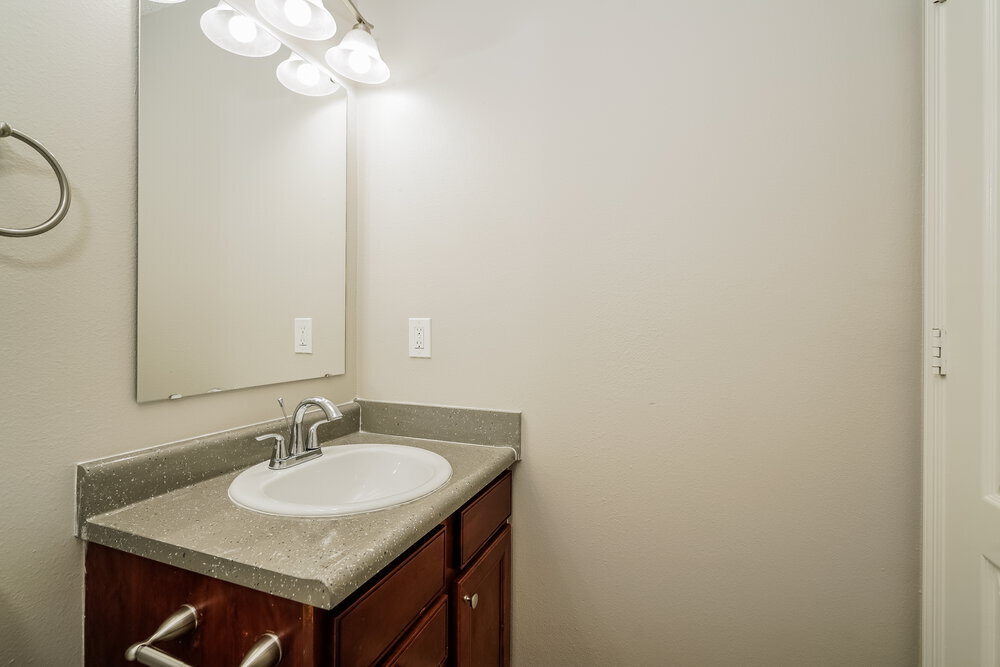 Building Photo - 6301 Monteo Ln