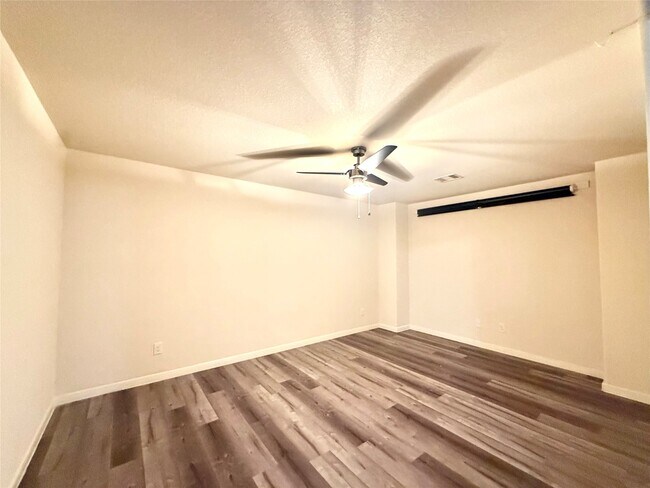 Building Photo - 19302 Juniper Vale Cir