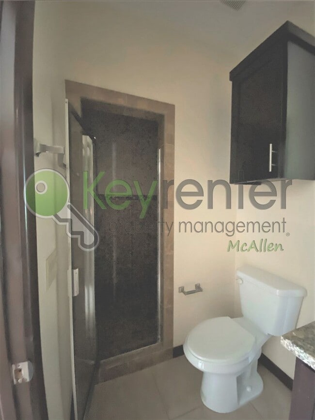 Building Photo - 2B/2.5B Townhome in gated community now available in Mcallen TX ( Jackson & Nolana )