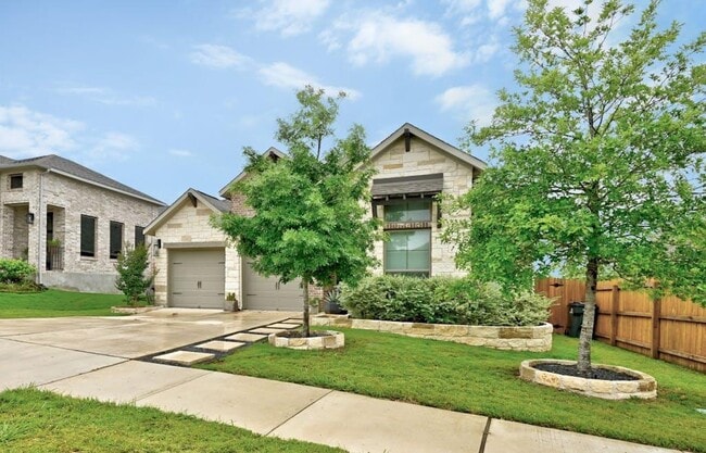 Building Photo - 132 Cyrus Milton Dr