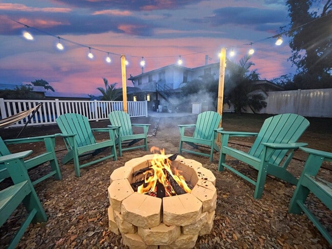 Building Photo - 1679 Tampa Rd